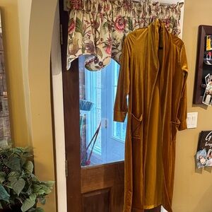 Gold Long Velvet Robe